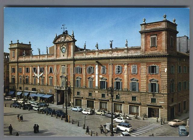 Collezionismo di cartoline postali